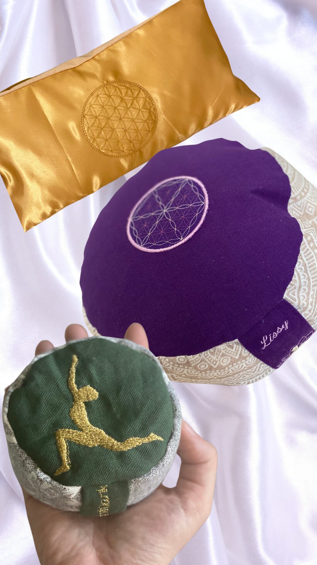 So bestellst du ein Meditationskissen bei mir - Titelbild, Kissen Liebe