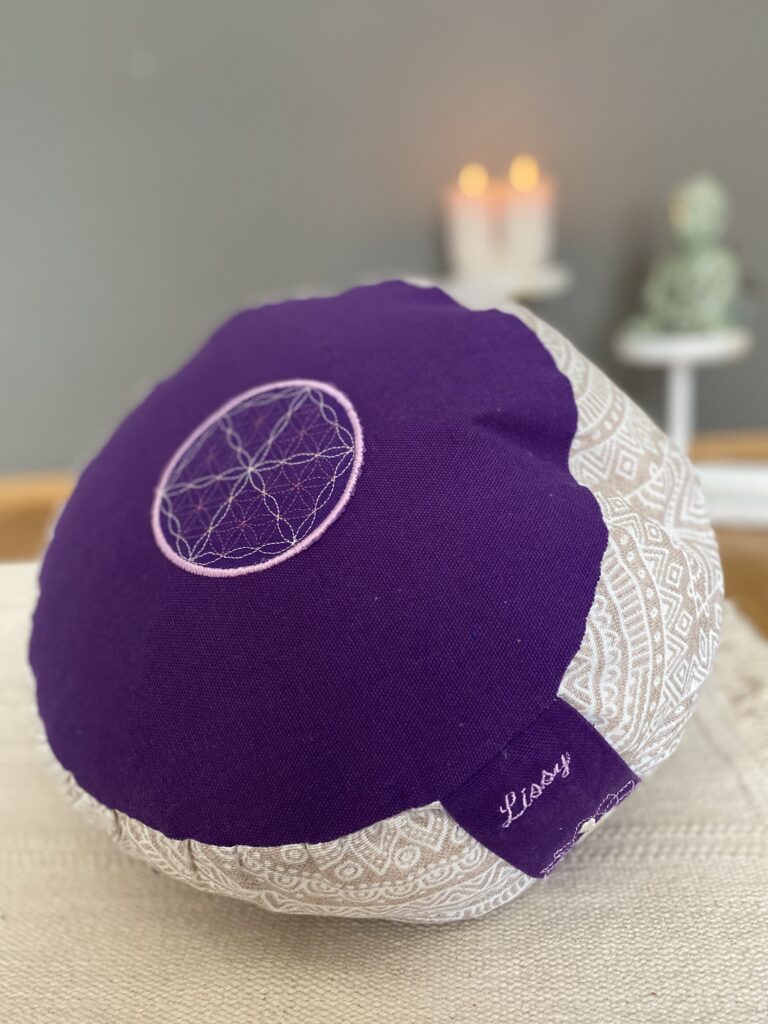 Meditations- & Yogakissen – handgefertigte Unikate - Tittelbild