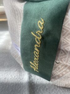 Name auf Meditationskissen