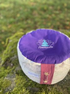 buntes Meditationskissen