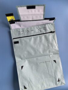 nachhaltiger Versand, Mehrwegtasche geöffnet